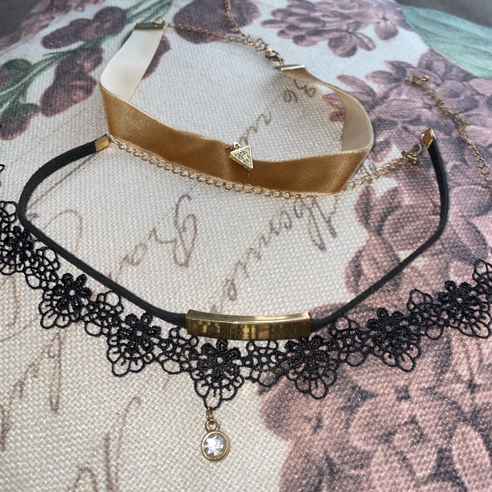 Set of 3 chokers